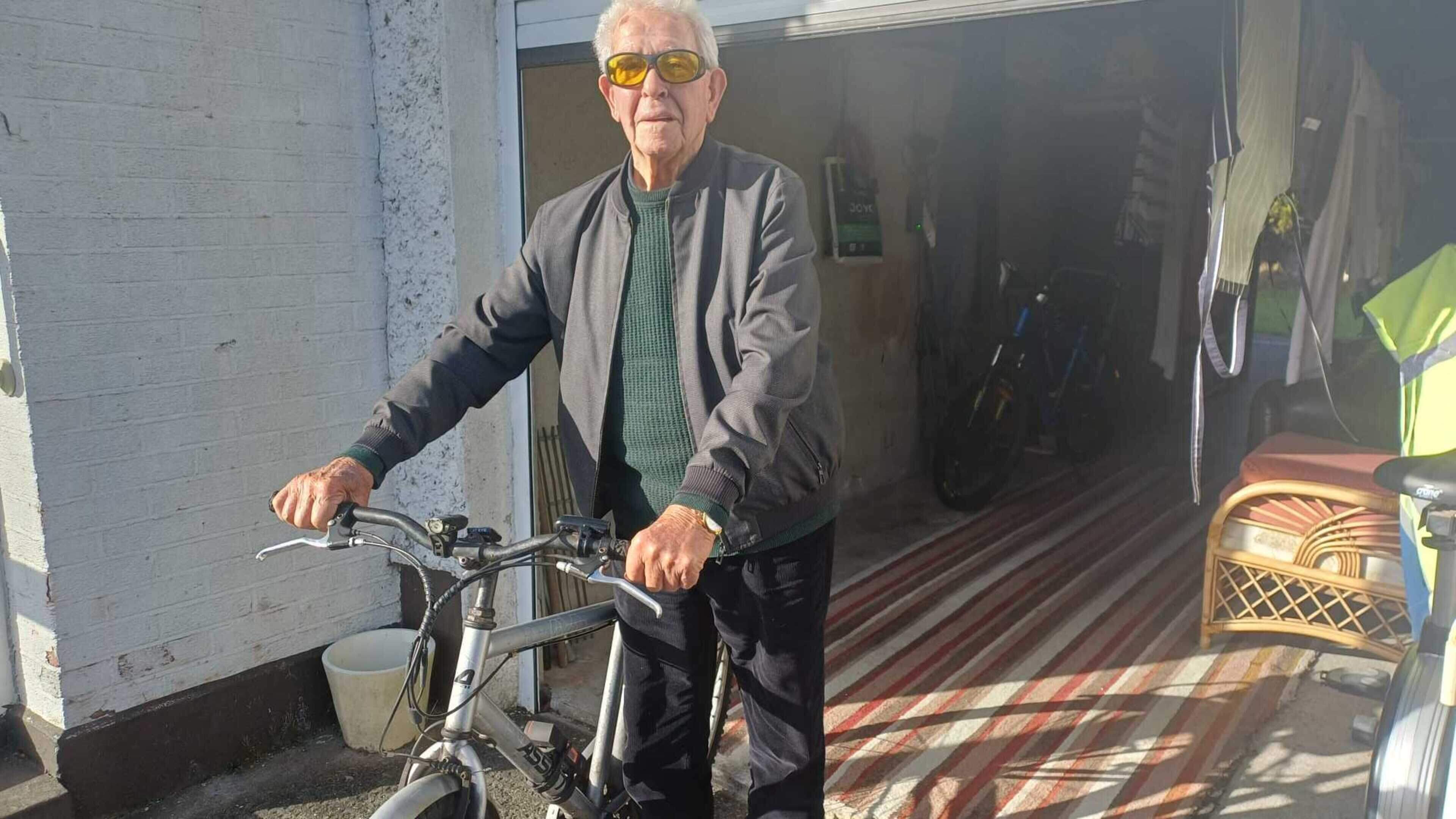 ‘It brings joy to my life’ — Meet the 96-year-old Galway man who cycles every day